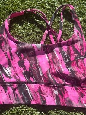Lululemon energy bra size 10